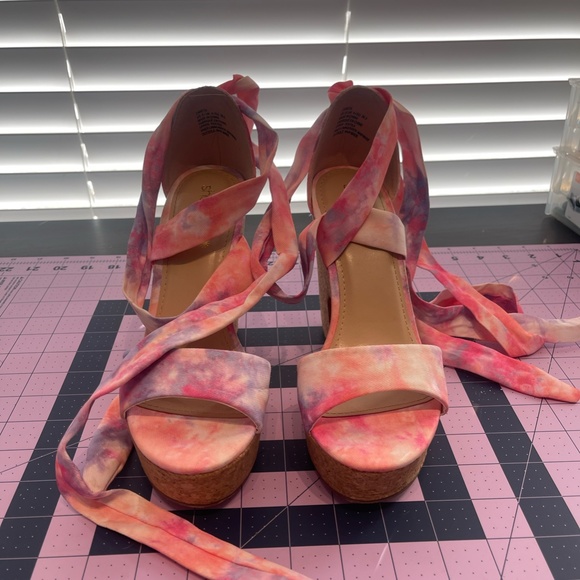 Pink Wedges - Picture 4 of 4